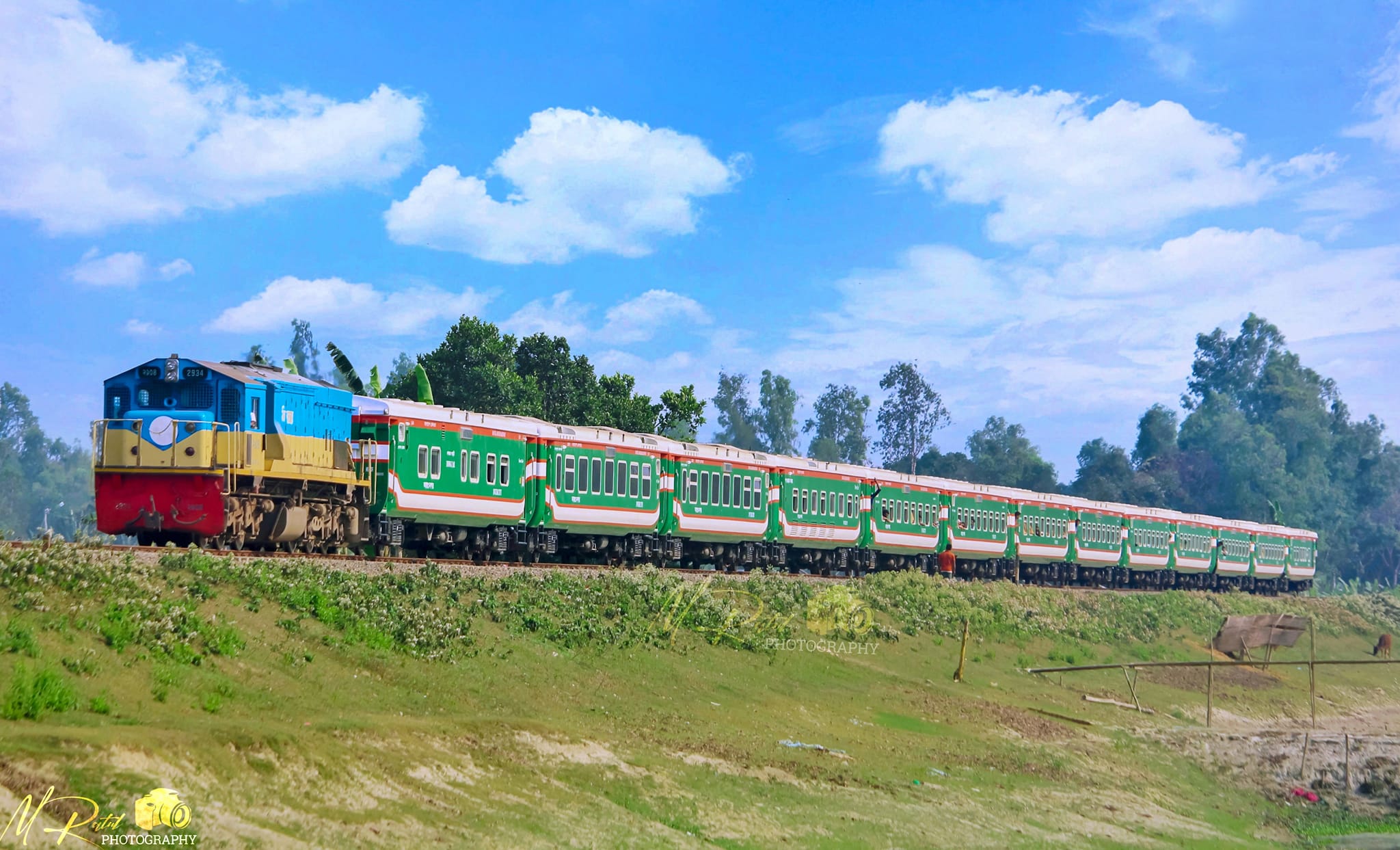 Dhaka Chittagong train